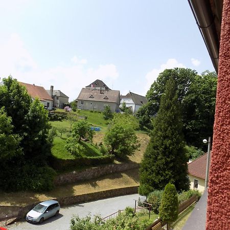 Ubytovani Apartmany Ferencikova Nové Hrady Δωμάτιο φωτογραφία