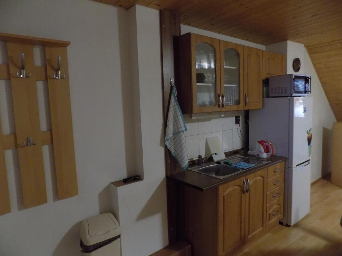 Ubytovani Apartmany Ferencikova Nové Hrady Εξωτερικό φωτογραφία