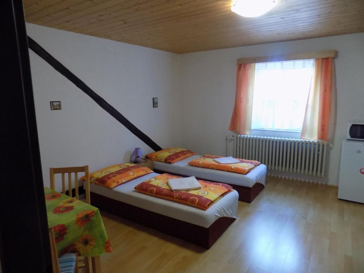 Ubytovani Apartmany Ferencikova Nové Hrady Εξωτερικό φωτογραφία